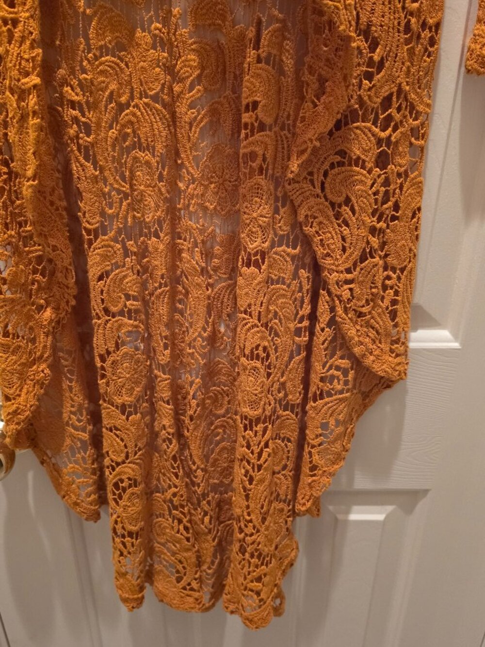 High-Low Crochet Top - Picture 4 of 7